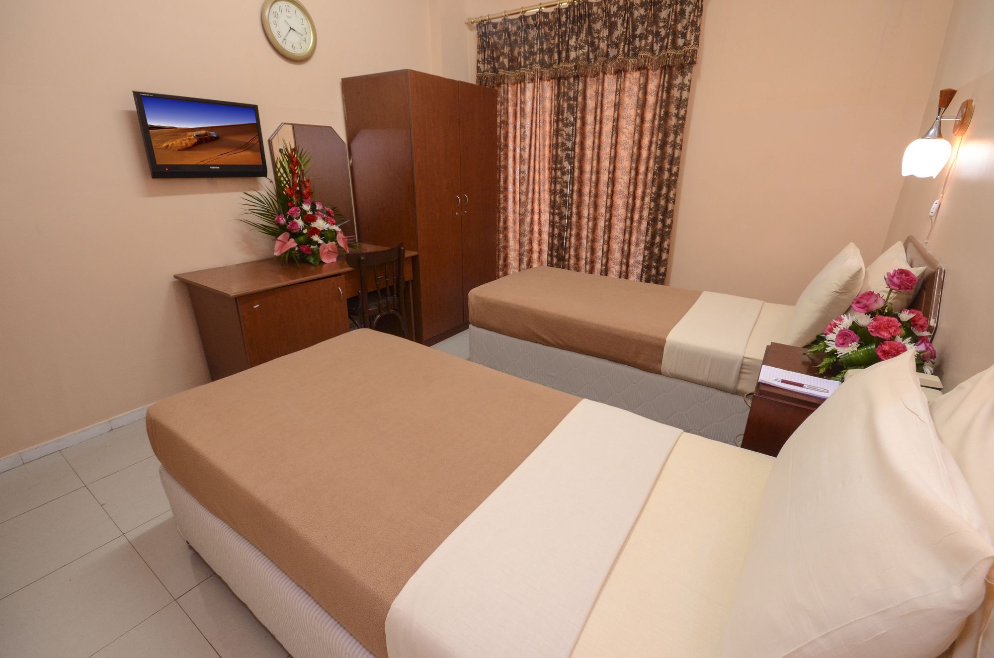 דובאי Melody Queen Hotel By Aura מראה חיצוני תמונה